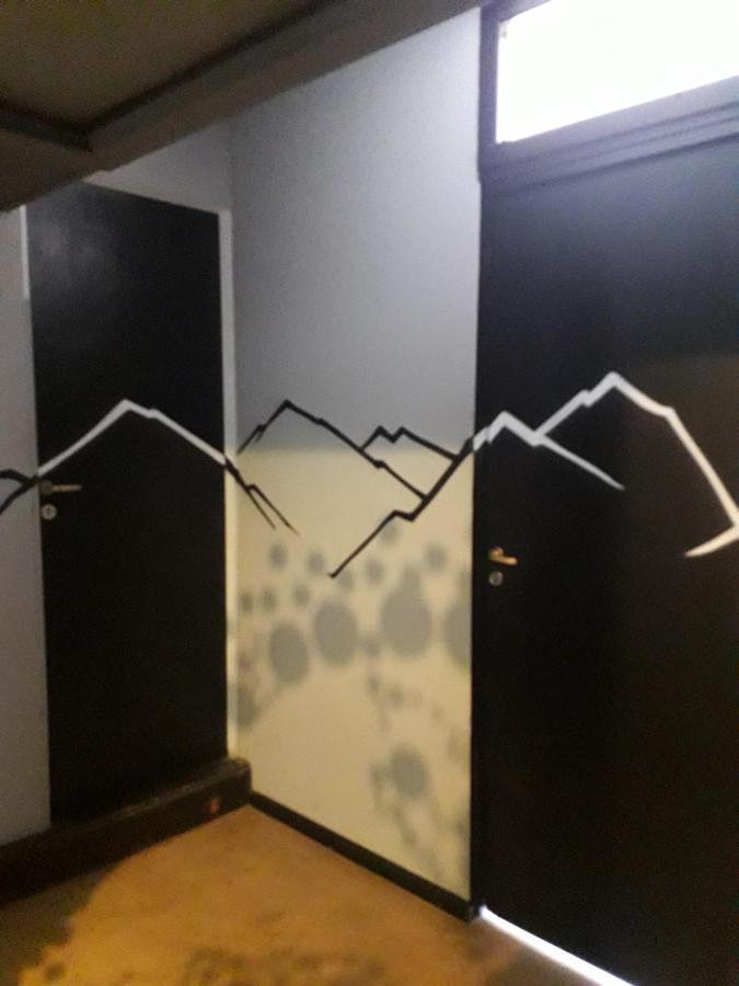 Moving Hostel Travel Bar ซานคาร์ลอส เด บาริโลเช ภายนอก รูปภาพ