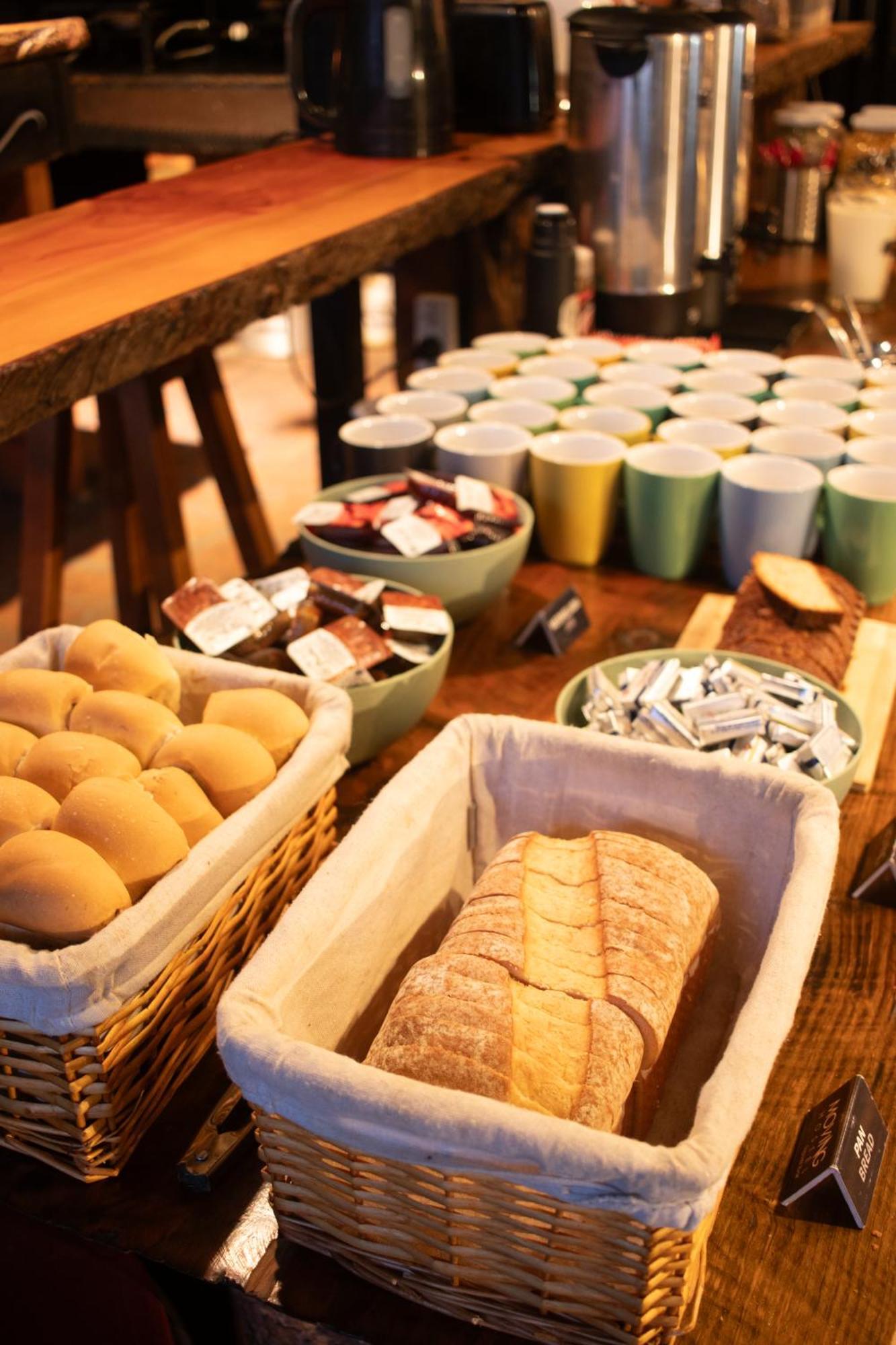 Moving Hostel Travel Bar ซานคาร์ลอส เด บาริโลเช ภายนอก รูปภาพ