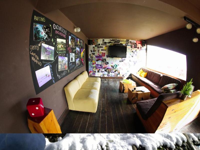 Moving Hostel Travel Bar ซานคาร์ลอส เด บาริโลเช ภายนอก รูปภาพ